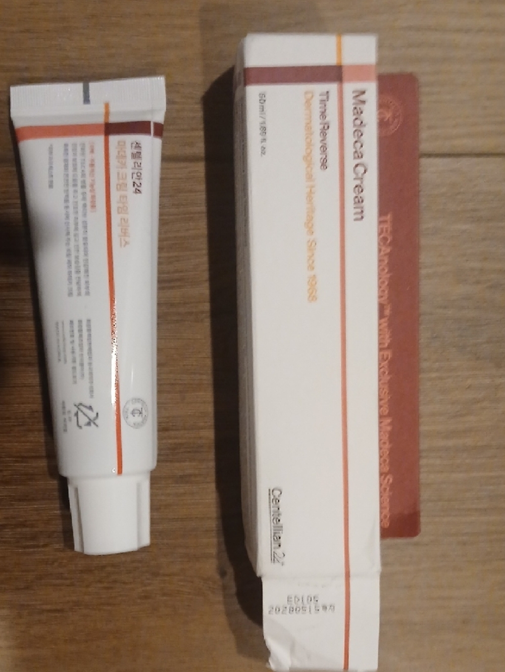Madeca Cream Time Reverse Moisturizer - Picture 6 of 7